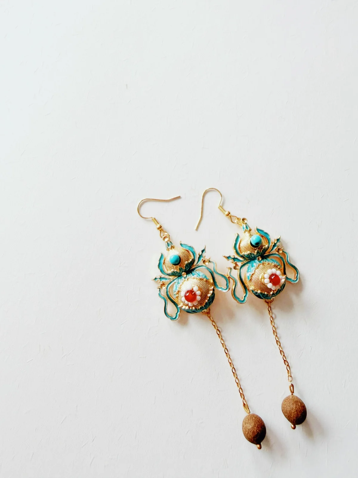 Museum Echo Fragrant Bead Earrings 馆藏古今香珠耳环